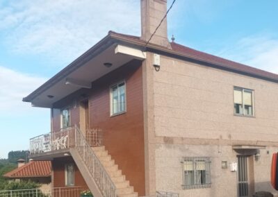 Exterior de casa después de reformarla